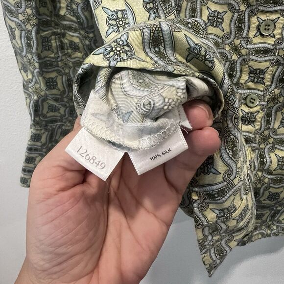 ann taylor Light green Geometrical silk blouse Sz 8 - Picture 4 of 7